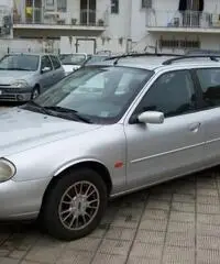 Ford Mondeo SW 1.8 TD 90CV Ghia Ford Mondeo SW 1.8 TD 90CV Ghia