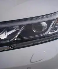 Honda CR-V 1.6 i-DTEC Lifestyle Navi AT 4WD Honda CR-V 1.6 i-DTEC Lifestyle Navi AT 4WD