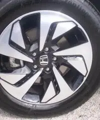 Honda CR-V 1.6 i-DTEC Lifestyle Navi AT 4WD Honda CR-V 1.6 i-DTEC Lifestyle Navi AT 4WD