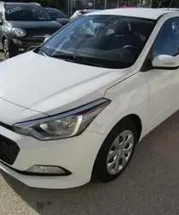 HYUNDAI i20 1.1 CRDi 12V 5 porte Classic rif. 7093876 HYUNDAI i20 1.1 CRDi 12V 5 porte Classic rif. 7093876