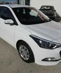 HYUNDAI i20 1.1 CRDi 12V 5 porte Classic rif. 7093876 HYUNDAI i20 1.1 CRDi 12V 5 porte Classic rif. 7093876