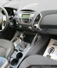 HYUNDAI iX35 1.7 CRDi 2WD USB 17 HYUNDAI iX35 1.7 CRDi 2WD USB 17