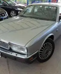 JAGUAR Sovereign 3.5.BENZ+METANO 5PT AUTOM JAGUAR Sovereign 3.5.BENZ+METANO 5PT AUTOM