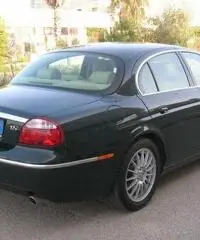 JAGUAR S-Type (X206) 2.7 diesel V6 cat Exec.