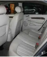 JAGUAR X-Type 2.5 V6 24V cat Executive