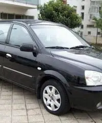 Kia Carens 2.0 16V CRDi 112CV LX Kia Carens 2.0 16V CRDi 112CV LX