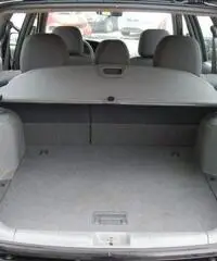 Kia Carens 2.0 16V CRDi 112CV LX Kia Carens 2.0 16V CRDi 112CV LX