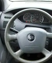 Kia Carens 2.0 16V CRDi 112CV LX Kia Carens 2.0 16V CRDi 112CV LX