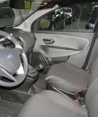 LANCIA Ypsilon 0.9 TwinAir 85 CV 5 porte Metano Ecochic Silver LANCIA Ypsilon 0.9 TwinAir 85 CV 5 porte Metano Ecochic Silver