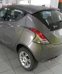 LANCIA Ypsilon 0.9 TwinAir 85 CV 5 porte Metano Ecochic Platinum