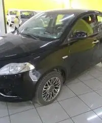 LANCIA Ypsilon 1.2 69 CV 5 porte Gold LANCIA Ypsilon 1.2 69 CV 5 porte Gold