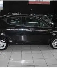LANCIA Ypsilon 1.2 69 CV 5 porte GPL Ecochic Gold