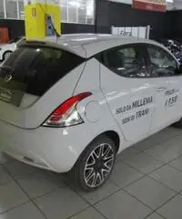 LANCIA Ypsilon 1.2 69 CV 5 porte Mya