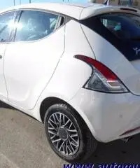 LANCIA Ypsilon 1.3 MJT 16V 95CV 5p. S&S Gold LANCIA Ypsilon 1.3 MJT 16V 95CV 5p. S&S Gold