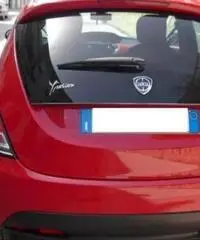 LANCIA Ypsilon 1.3 MJT 16V 95 CV 5 porte S&S Black&Red LANCIA Ypsilon 1.3 MJT 16V 95 CV 5 porte S&S Black&Red