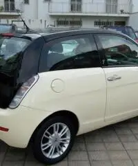 Lancia Ypsilon 1.4 Fire 77CV Platino