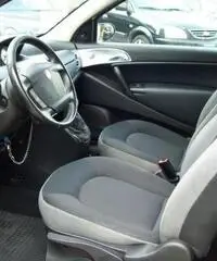 Lancia Ypsilon 1.4 Fire 77CV Platino