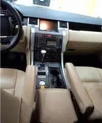 Land Rover Range Rover Sport 2.7 TDV6 HSE Land Rover Range Rover Sport 2.7 TDV6 HSE