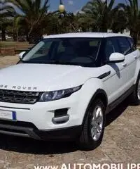 LAND ROVER Range Rover Evoque 2.2 TD4 Pure Tech (Navi-Pelle-C.Autom. 9m)
