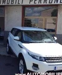 LAND ROVER Range Rover Evoque 2.2 TD4 Pure Tech (Navi-Pelle-C.Autom. 9m)