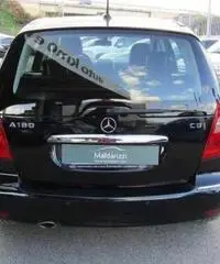 MERCEDES-BENZ A 180 CDI Elegance
