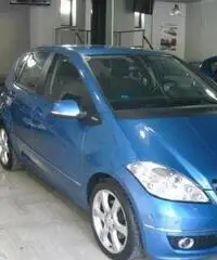 MERCEDES-BENZ A 180 CDI Avantgarde Edition 10 MERCEDES-BENZ A 180 CDI Avantgarde Edition 10