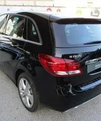 MERCEDES-BENZ B 180 d Automatic Sport
