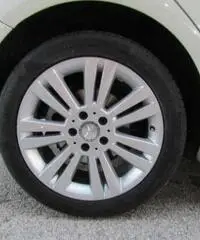 MERCEDES-BENZ B 180 CDI Executive MERCEDES-BENZ B 180 CDI Executive