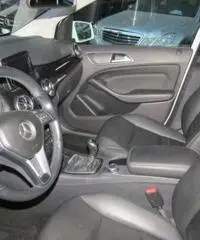 MERCEDES-BENZ B 180 CDI Executive