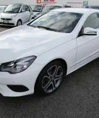 MERCEDES-BENZ E 220 d Coupé Sport