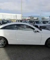 MERCEDES-BENZ E 220 d Coupé Sport MERCEDES-BENZ E 220 d Coupé Sport