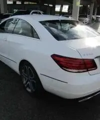 MERCEDES-BENZ E 220 d Coupé Sport MERCEDES-BENZ E 220 d Coupé Sport