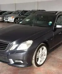 MERCEDES-BENZ E 350 CDI S.W. BlueEFF. 4M. Avantg. AMG - leggi descrizi MERCEDES-BENZ E 350 CDI S.W. BlueEFF. 4M. Avantg. AMG - leggi descrizi