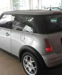 Mini Mini 1.6 16V ONE Mini Mini 1.6 16V ONE