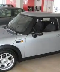 Mini Mini 1.6 16V ONE Mini Mini 1.6 16V ONE