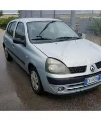 Renault Clio 1200cc44kw clima servosterzo 2003