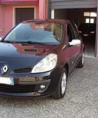 RENAULT Clio 1.2 16V 3 porte Le Iene