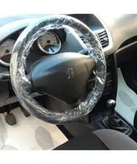 PEUGEOT 207 - Unico Proprietario PEUGEOT 207 - Unico Proprietario