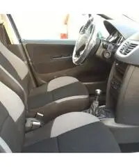 PEUGEOT 207 - Unico Proprietario PEUGEOT 207 - Unico Proprietario