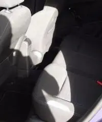 PEUGEOT 208 1.6 8V e-HDi 92CV Stop&Start 5p. Allure PEUGEOT 208 1.6 8V e-HDi 92CV Stop&Start 5p. Allure