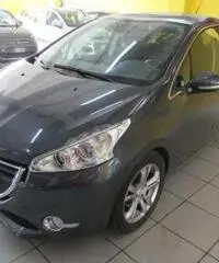 PEUGEOT 208 1.6 e-HDi 92 CV Stop&Start 5 porte Allure