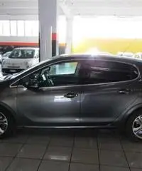 PEUGEOT 208 1.6 e-HDi 92 CV Stop&Start 5 porte Allure PEUGEOT 208 1.6 e-HDi 92 CV Stop&Start 5 porte Allure