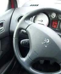 Peugeot 308 SW 1.6 e-HDi 112CV S&S Business Navy Peugeot 308 SW 1.6 e-HDi 112CV S&S Business Navy