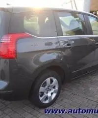 PEUGEOT 5008 1.6BlueHDi 120 S&S Business