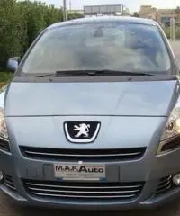 PEUGEOT 5008 1.6 HDi 112CV Autom. Nav+Tetto Tecno PEUGEOT 5008 1.6 HDi 112CV Autom. Nav+Tetto Tecno