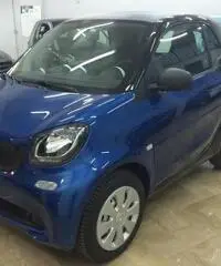 smart fortwo fortwo 70 1.0 Youngster smart fortwo fortwo 70 1.0 Youngster