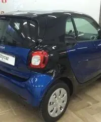smart fortwo fortwo 70 1.0 Youngster smart fortwo fortwo 70 1.0 Youngster