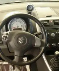 SUZUKI Splash 1.0 GPL GLS Safety Pack SUZUKI Splash 1.0 GPL GLS Safety Pack