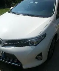 Toyota Auris 1.8 Hybrid 5 porte Lounge Toyota Auris 1.8 Hybrid 5 porte Lounge