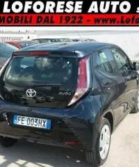 TOYOTA Aygo 1.0 VVT-i 69 CV 5 porte x-cool TOYOTA Aygo 1.0 VVT-i 69 CV 5 porte x-cool